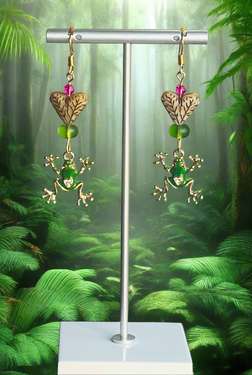 Tree frog puffy hearts Ear Art