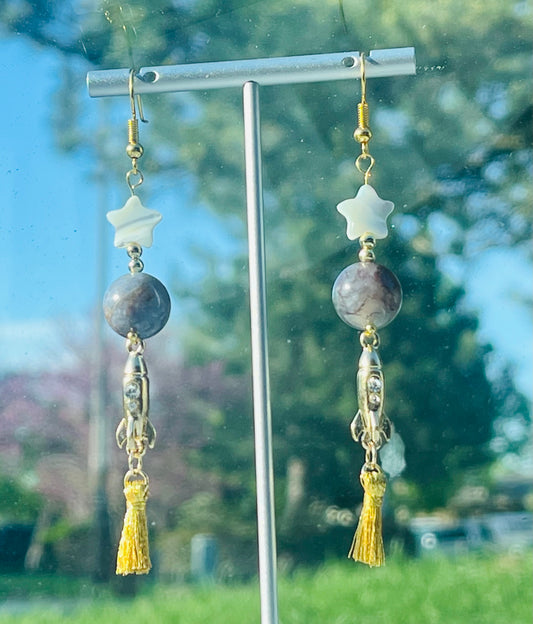 Fly me to the moon Earrings in Gold-Tone